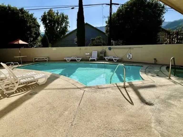 3010 Montrose Ave #26 — Photo 41