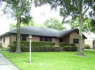 10203 Greenwillow Dr, Houston, TX 77035