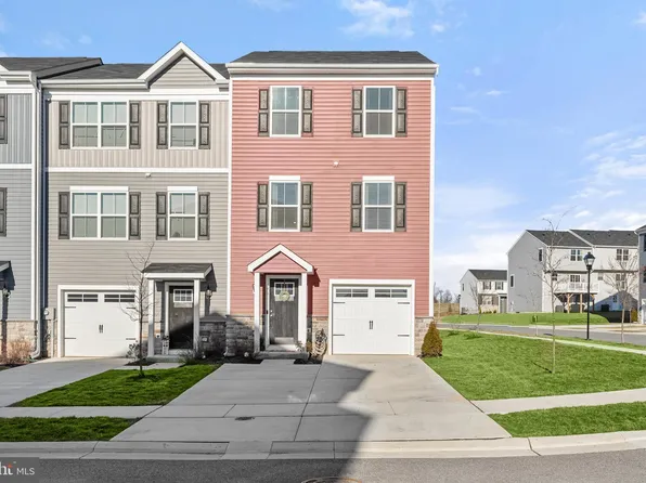 73 Grant St, Taneytown, MD 21787