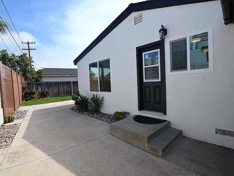 151 Acacia Way — Photo 23