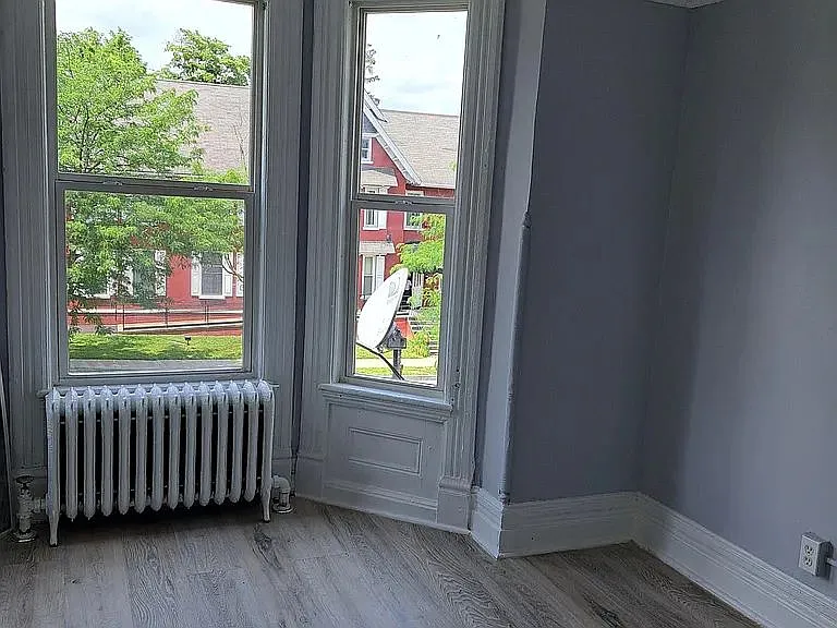 44 S Hamilton St #3 — Photo 4