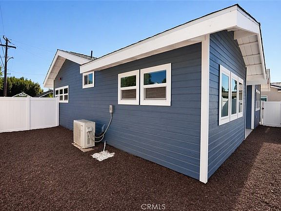 2nd image of 4807 Charlotte Way