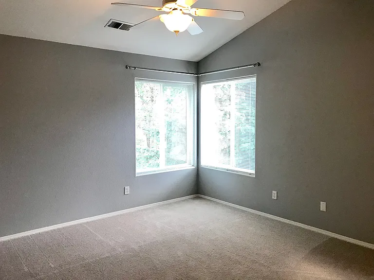 28316 SW Wagner St — Photo 16