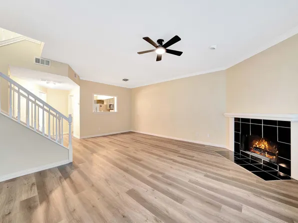 2401 Northlake Ct, Irving, TX 75038