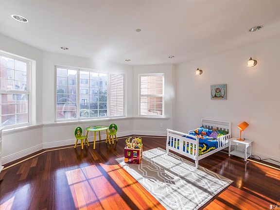 4th image of 499 33rd Ave APT 206