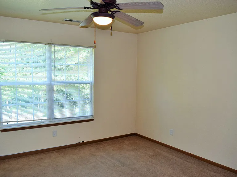 22545B Hollow Oak Ln — Photo 16
