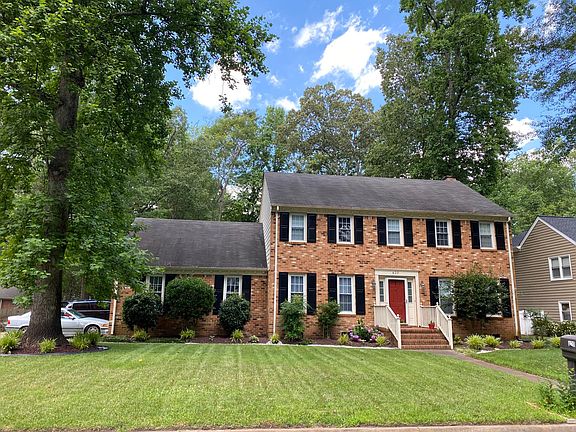 2nd image of 420 Wickwood Dr