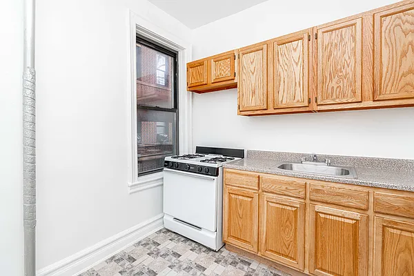 Rented by Modern Spaces | media 15