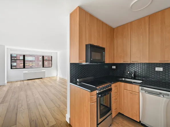 315 West 57th Street 15G image 1 of 25
