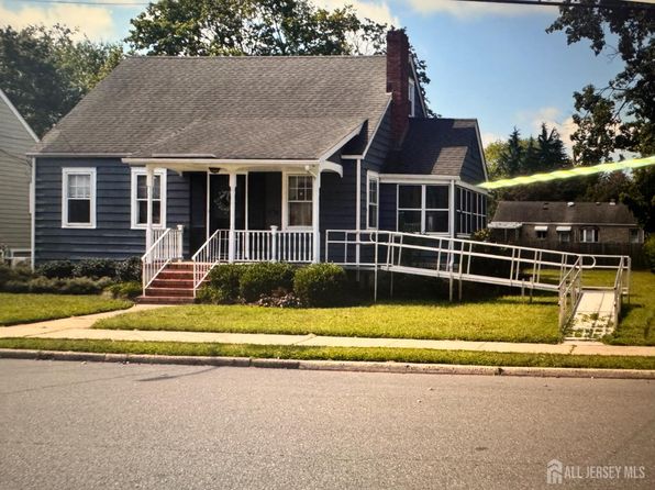 127 Bentley Ave