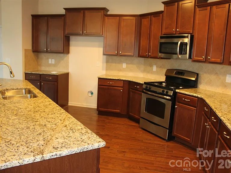 12008 Virginia Pine Ln — Photo 11