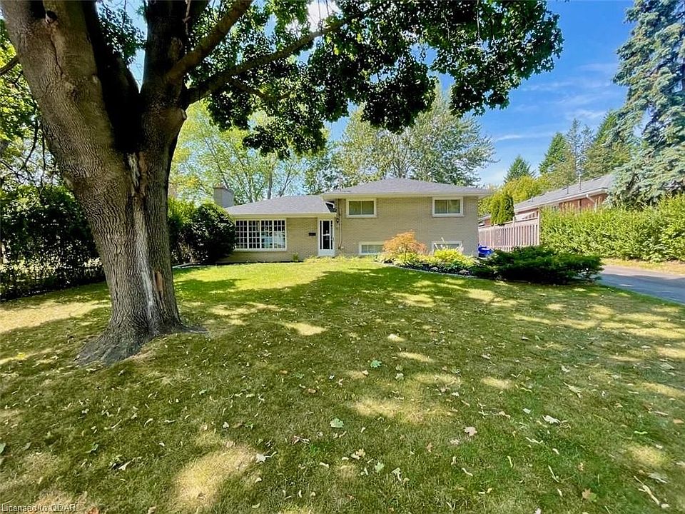 1st image of 10 Southwood Cres