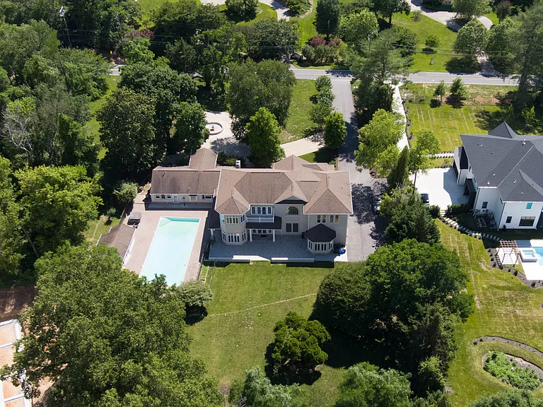 10805 S Glen Rd — Photo 7