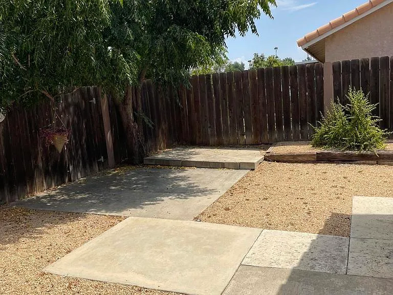 326 Old Stage Ct — Photo 23
