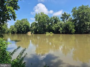 Stonewall Jackson Hwy, Front Royal, VA 22630