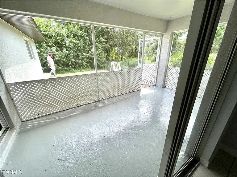 3405 Hanna Ave N — Photo 28