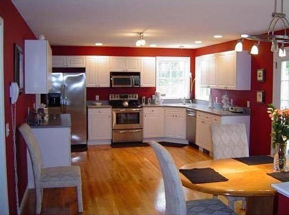 2nd image of 25 Susan Dr