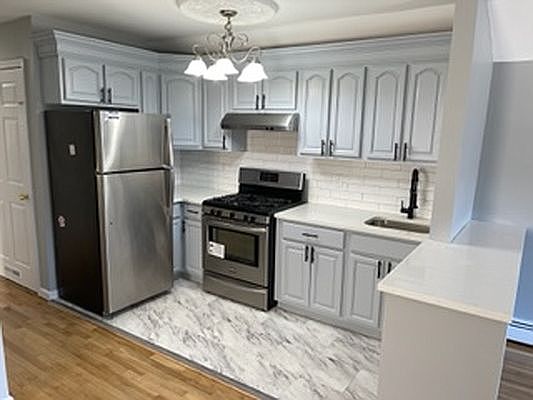 1st image of 240 Hosmer Ave #3