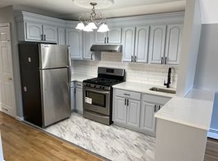240 Hosmer Ave #3, Bronx, NY 10465