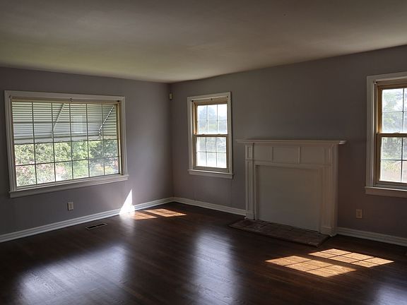 5th image of 624 Beverly Dr