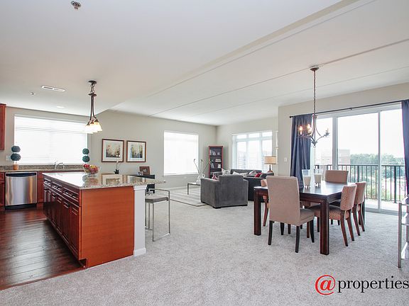 Living Room / Dining Room