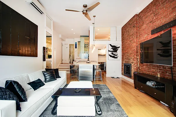 Rented by Compass | media 3