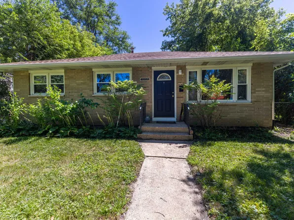 2207 Carmel Blvd, Zion, IL 60099