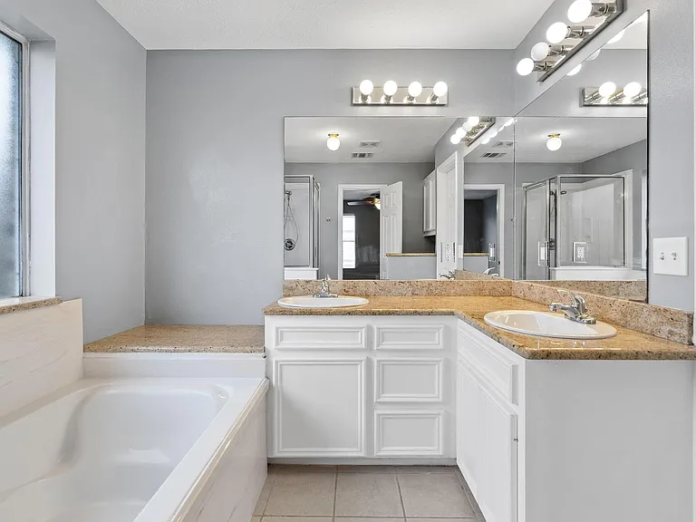 139 Horn Ct — Photo 14