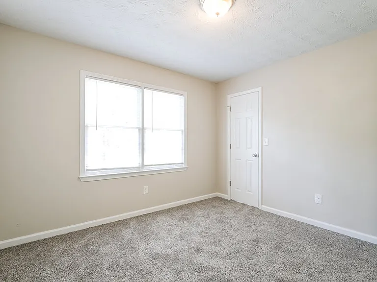 1325 Burning Bush Dr — Photo 14