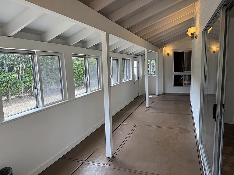221 The Alameda — Photo 10