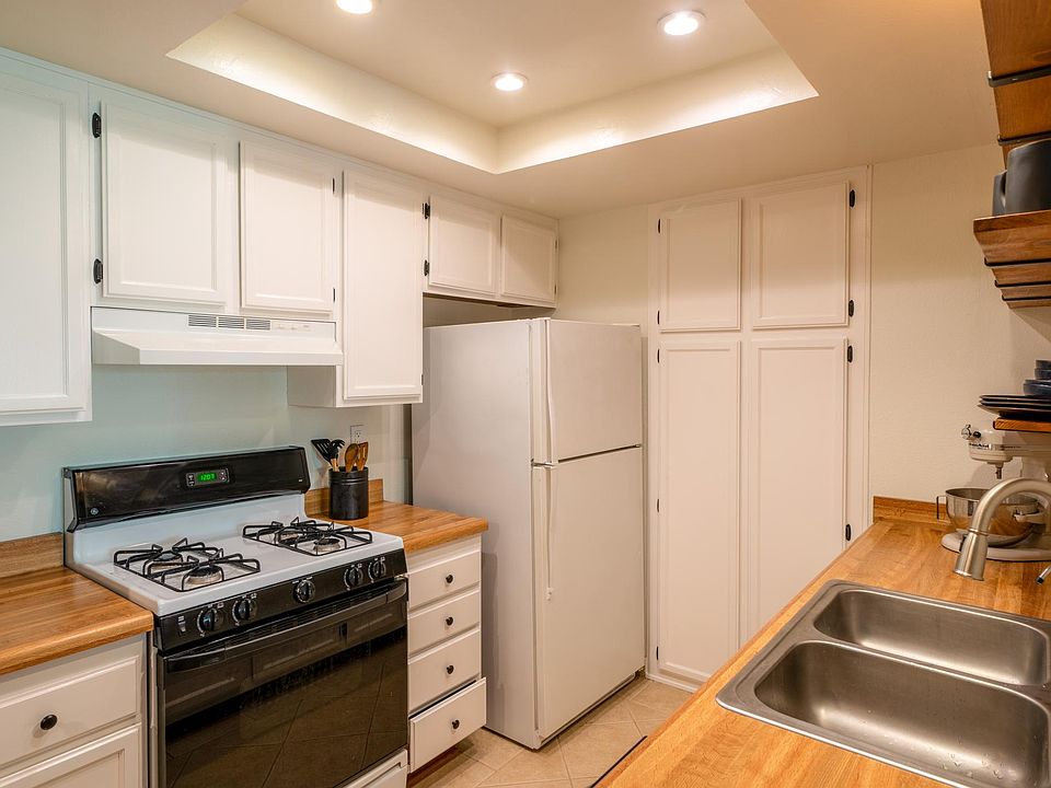 1st image of 1075 Shadowridge Dr Unit 69