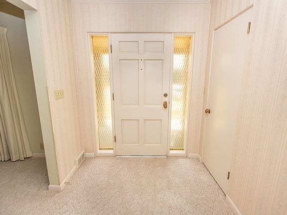 5th image of 3 Parkview Dr