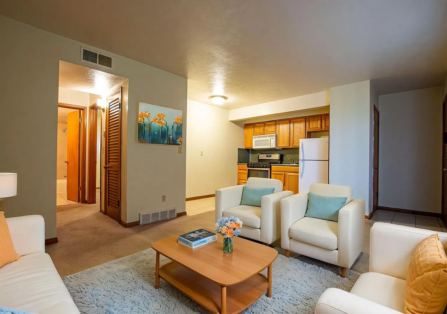 4404 Davenport Street — Photo 1