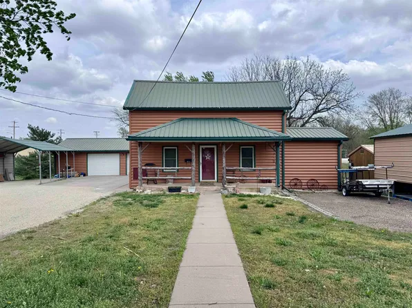 202 S Grant St, Marion, KS 66861