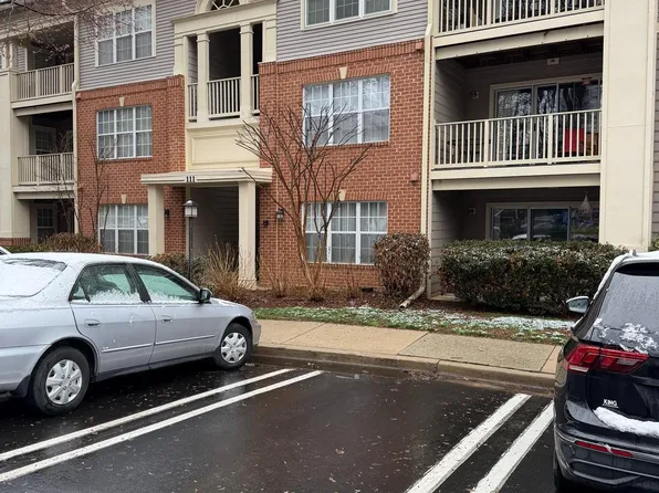111 Timberbrook Ln APT 104, Gaithersburg, MD 20878