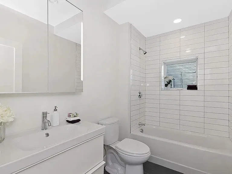 38 Colonial Ave #1 — Photo 5
