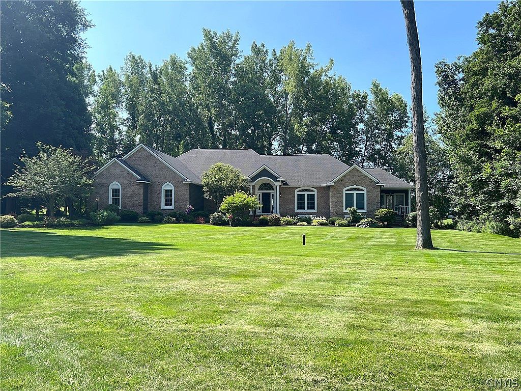 8262 Ashington Dr, Baldwinsville, NY 13027 Zillow