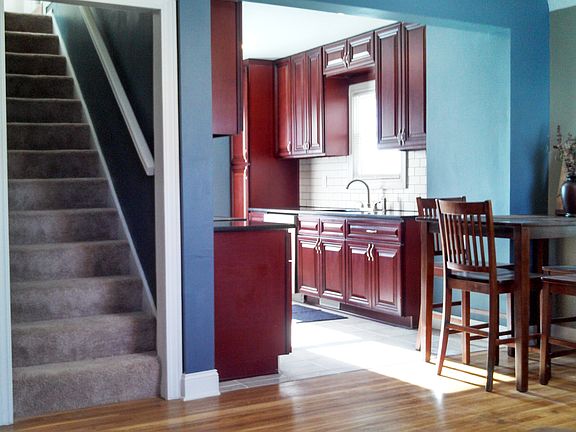 open kitchen/lvng/dn rooms