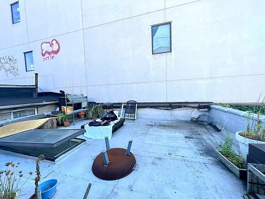 Rented by Nolita Group | media 9