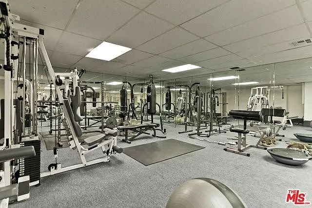 1250 N Kings Rd #301 — Photo 30