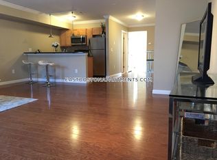 51 Chelsea St #3M, Boston, MA 02128