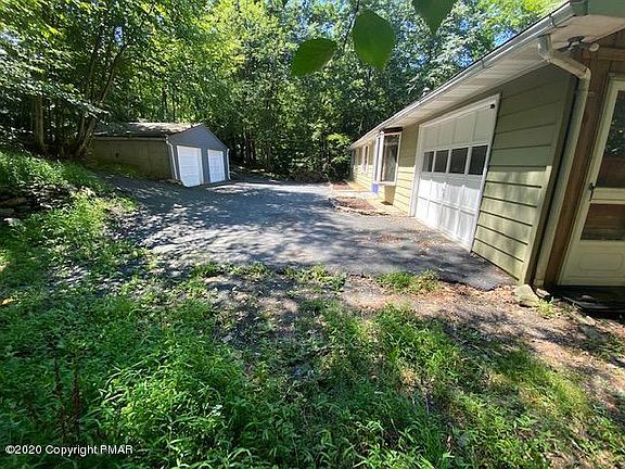 2nd image of 2710 Aspen Way