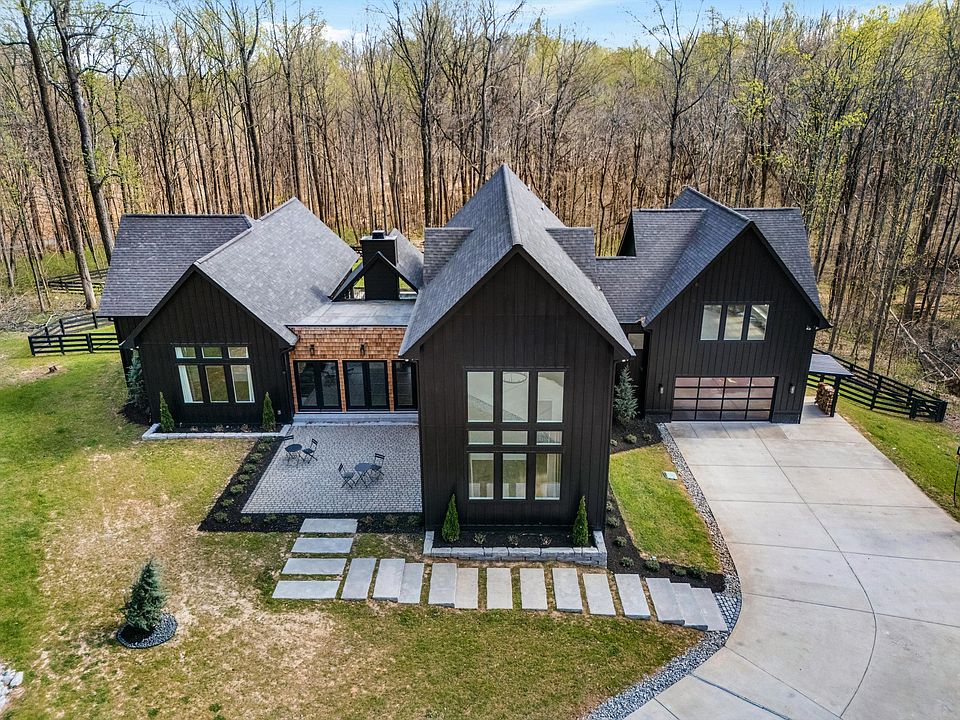 1st image of 925 Weeping Willow Rd #D