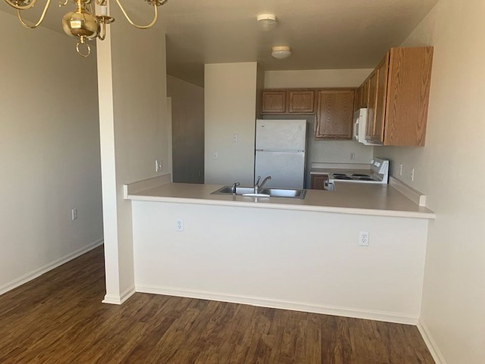 PM 186 305 Storey Blvd. Apartments Cheyenne, WY Zillow