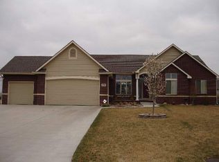 824 N Saddle Run, Mulvane, KS 67110
