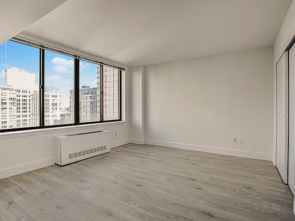3rd image of 108 E 96th St APT 12E