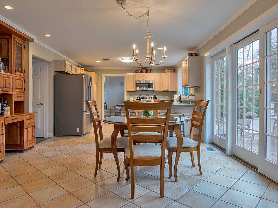 1 Alexis Ln, Speonk, NY 11972 Zillow