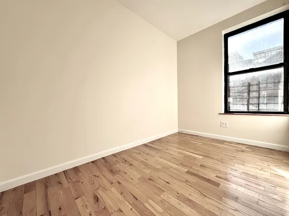 541 West 142nd Street image 11 of 15