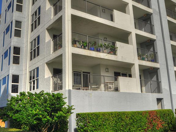 2nd image of 215 Ballyshannon St APT C202
