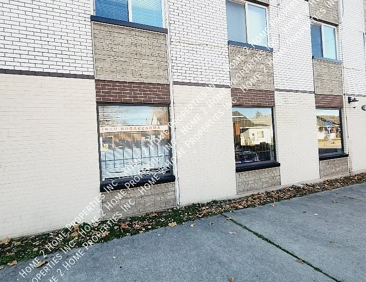 1095 Felix Ave #2 — Photo 7